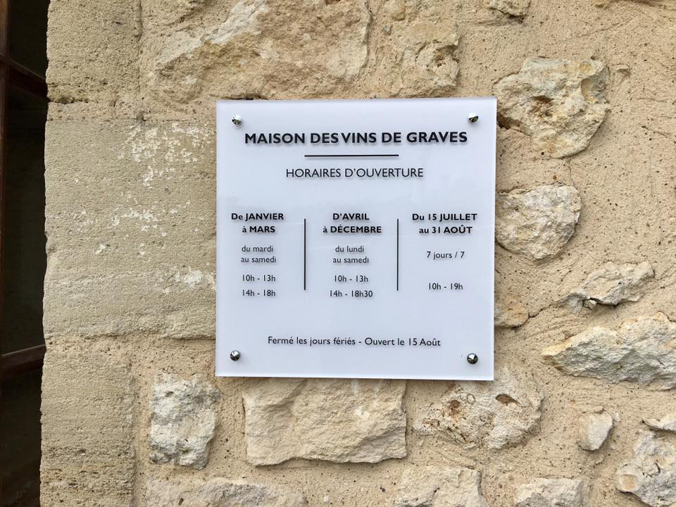 Panneau Plexiglass horaire Maison des vins Podensac