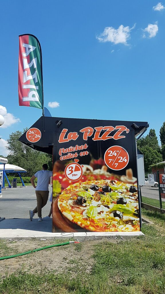 Habillage et oriflamme kiosque pizza
