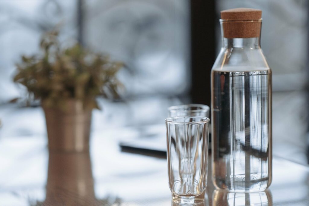 Carafe en verre à bouchon de liège