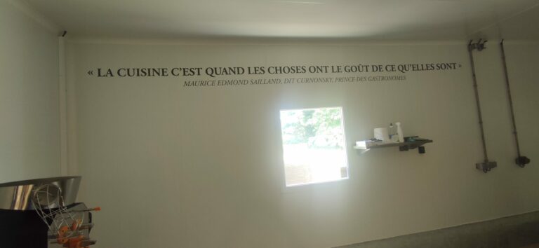 Citations murales en lettrage · Domaine Terra · Bazas