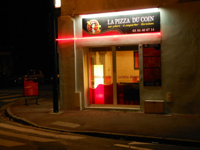 Enseigne lumineuse pizzeria – Floirac – vue 2