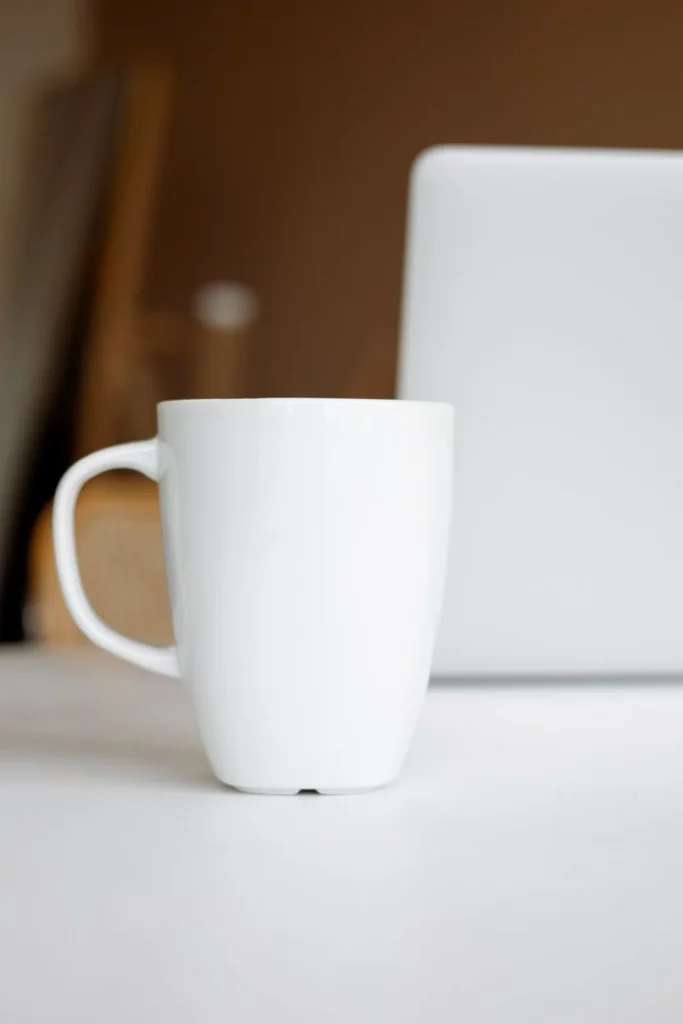 Illustration : mug blanc à personnaliser